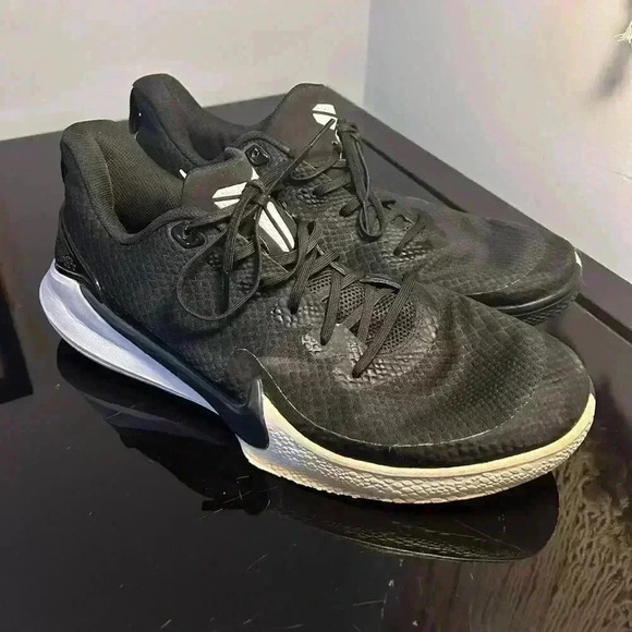 Size 13 - Nike Mamba Focus Black 2019 Mens Pre owned - Picture 1 of 8
